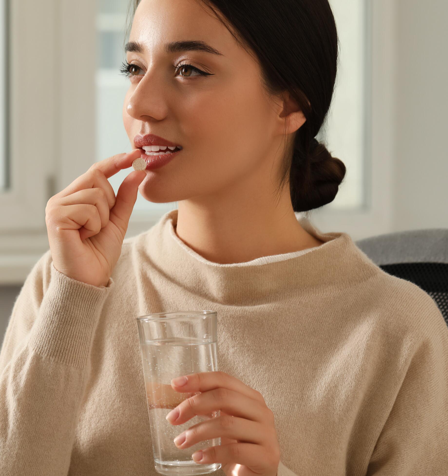 Compléments alimentaires contre la chute de cheveux pendant la ménopause